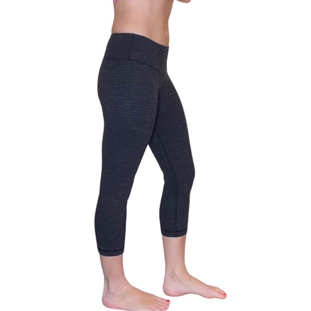 Lululemon Wunder Under Crops